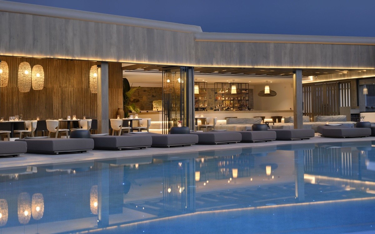 Aeonic Suites & Spa