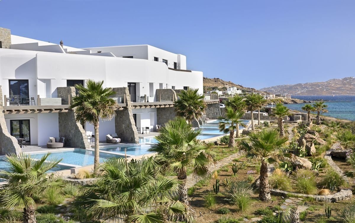 Aeonic Suites & Spa