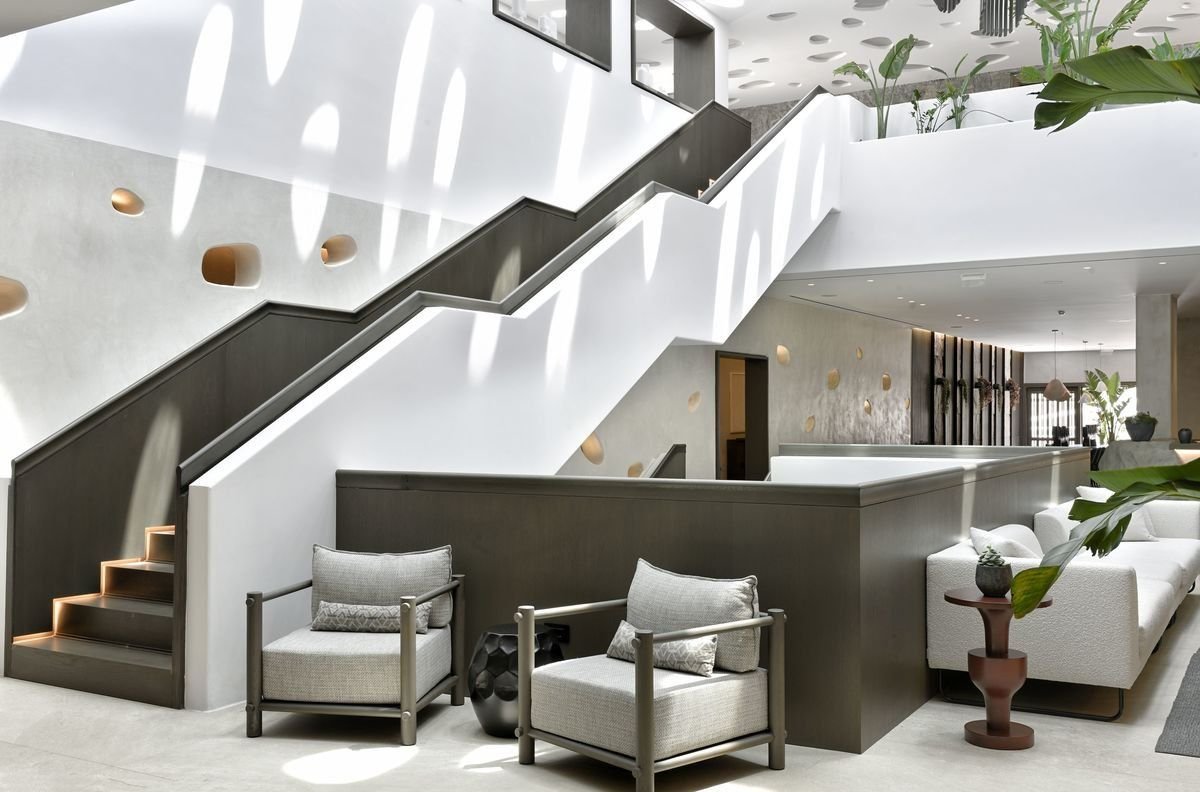 Aeonic Suites & Spa