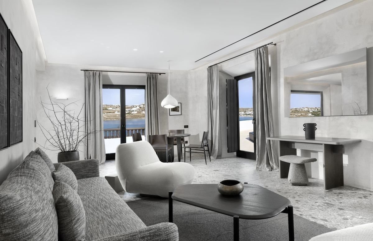 Aeonic Suites & Spa