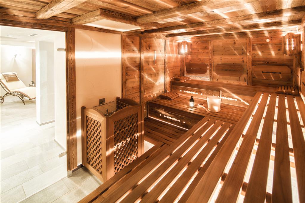 6denní zájezd (denní přejezd) s dopravou a polopenzí ceně – hotel Antermoia