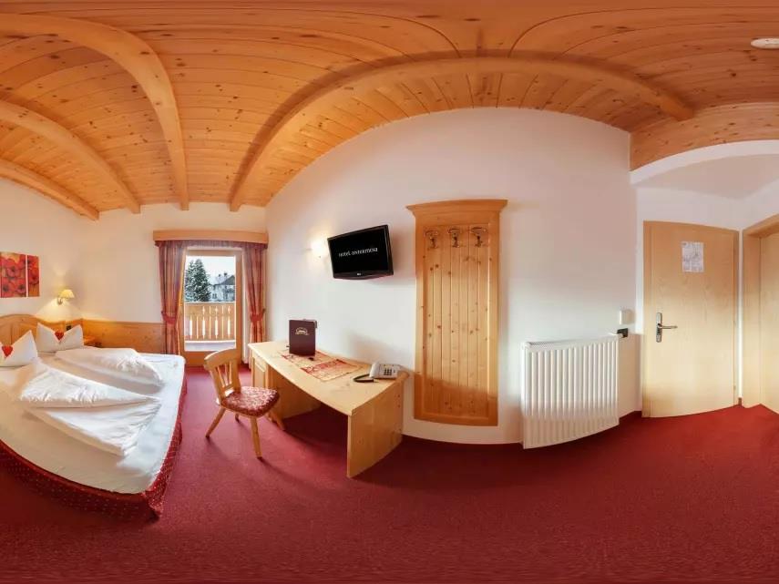 6denní zájezd (denní přejezd) s dopravou a polopenzí ceně – hotel Antermoia