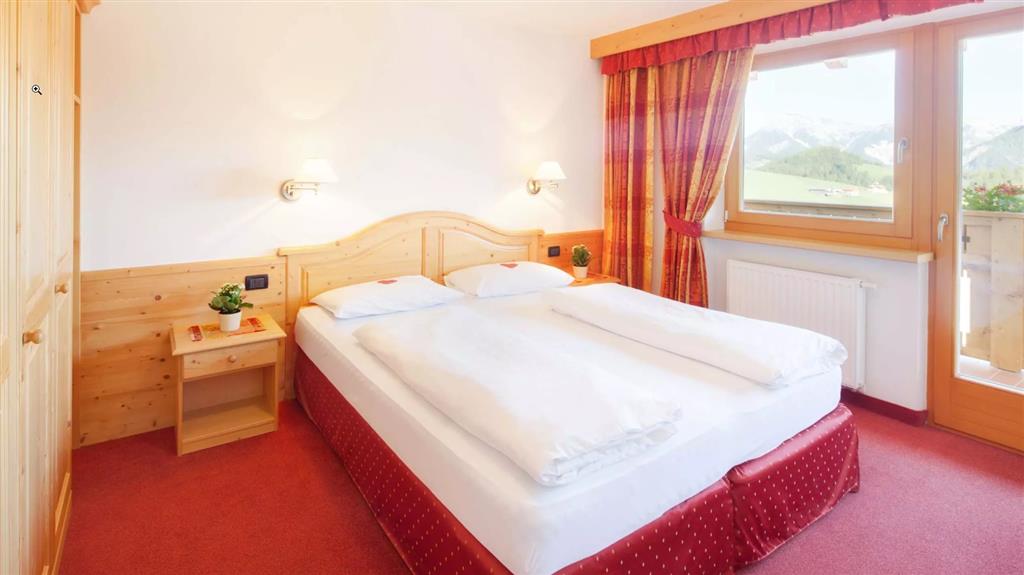 6denní zájezd (denní přejezd) s dopravou a polopenzí ceně – hotel Antermoia
