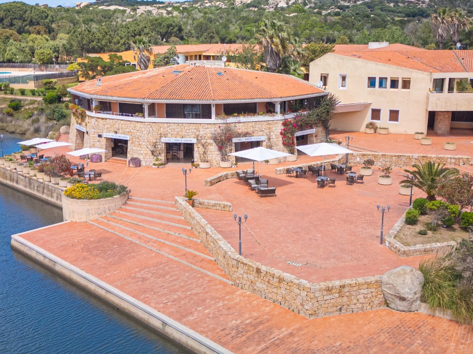 Residence Costa Serena