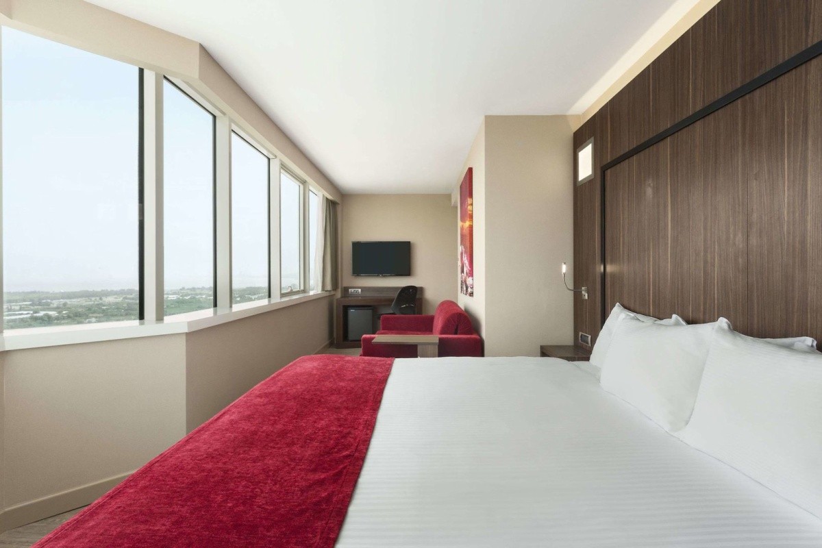 Ramada Encore