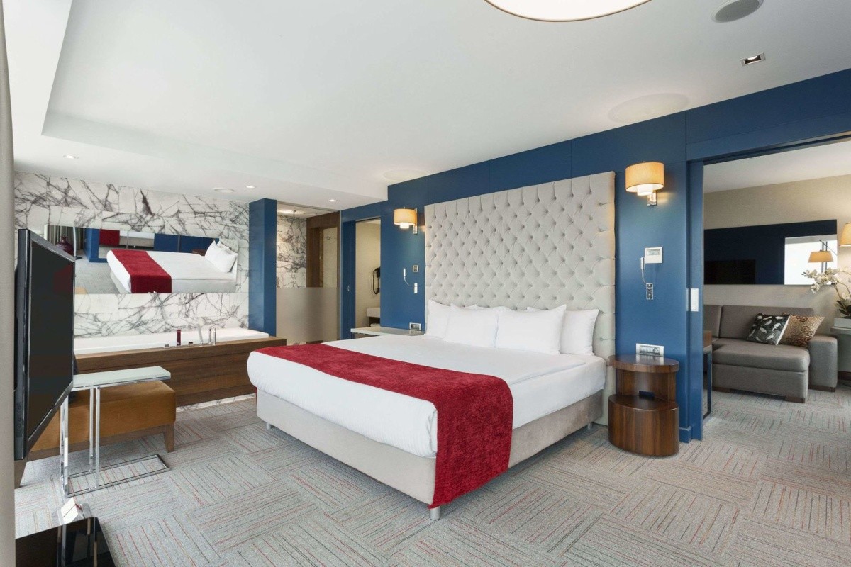 Ramada Encore