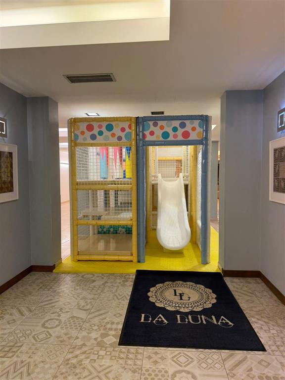 Hotel La Luna 2027