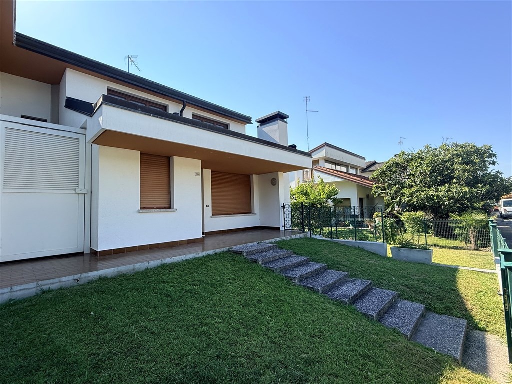 Villa Manu