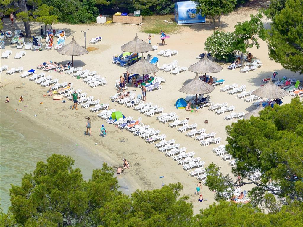 Resort Pine Beach Pakoštane 2027