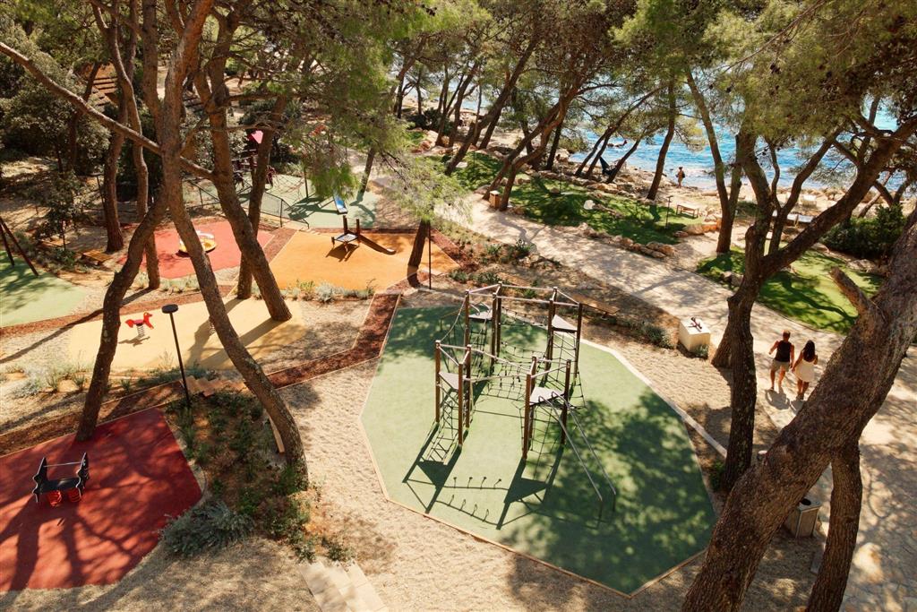 Resort Pine Beach Pakoštane 2027
