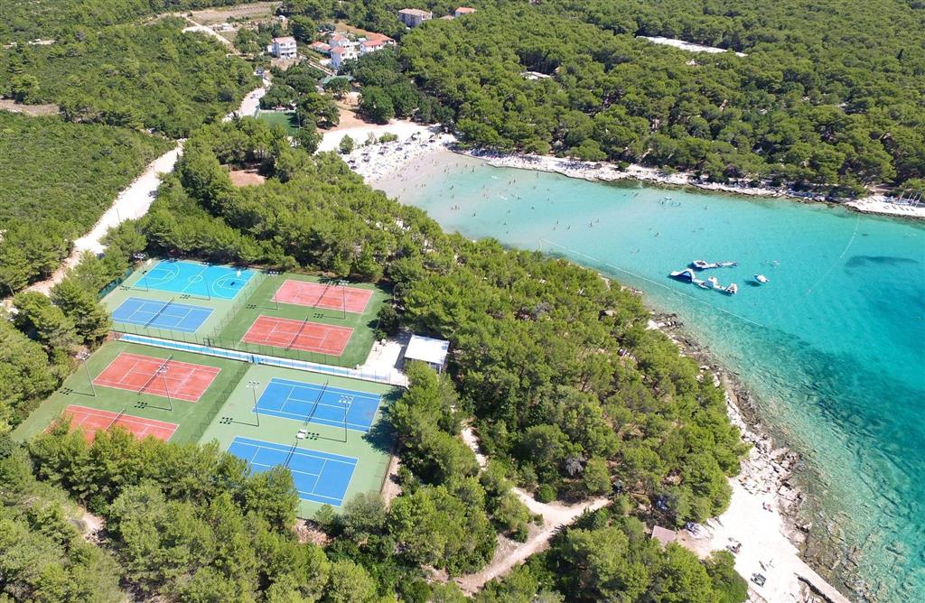 Resort Pine Beach Pakoštane 2027