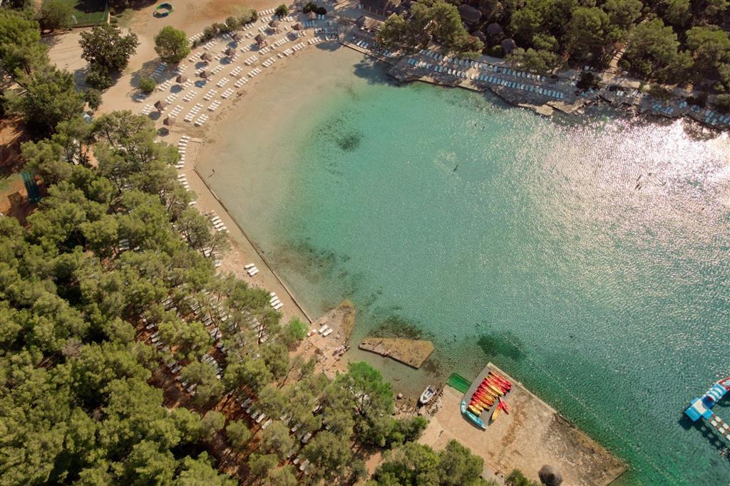Resort Pine Beach Pakoštane 2027