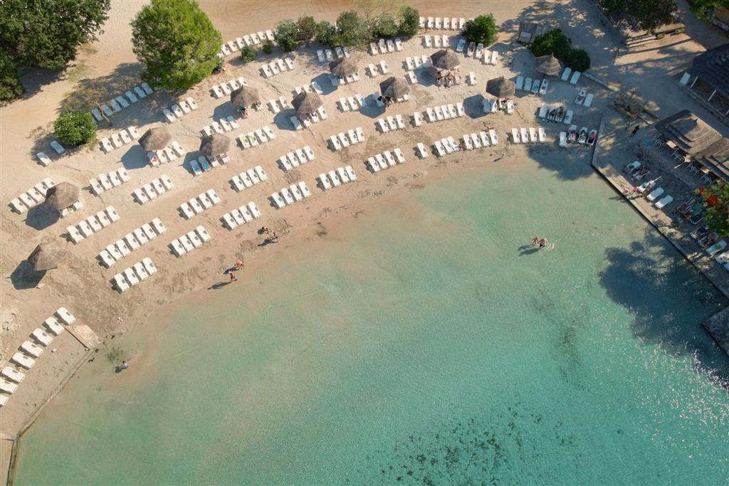 Resort Pine Beach Pakoštane 2027