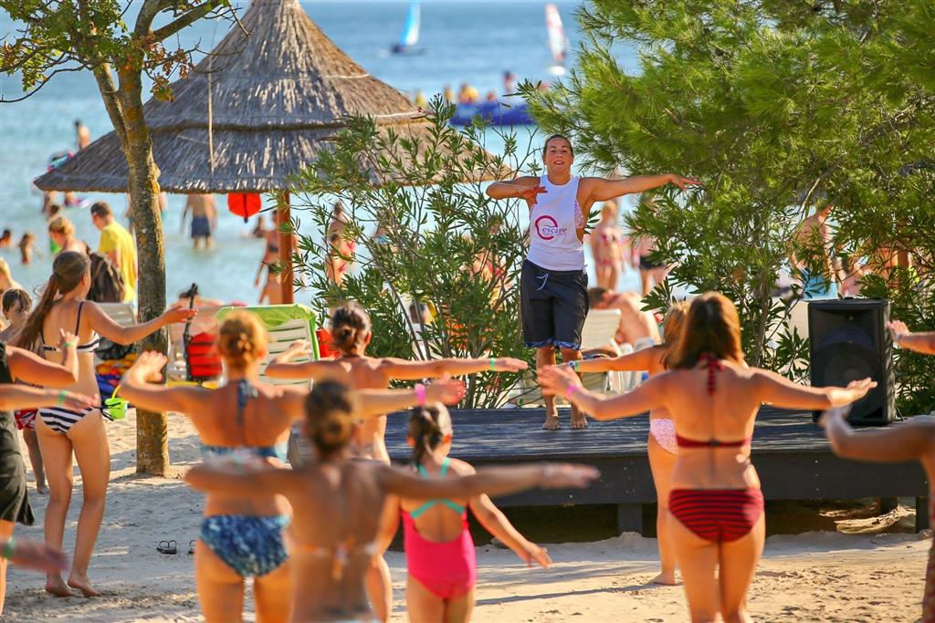 Resort Pine Beach Pakoštane 2027