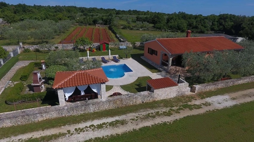Villa Tedi (Galižana)
