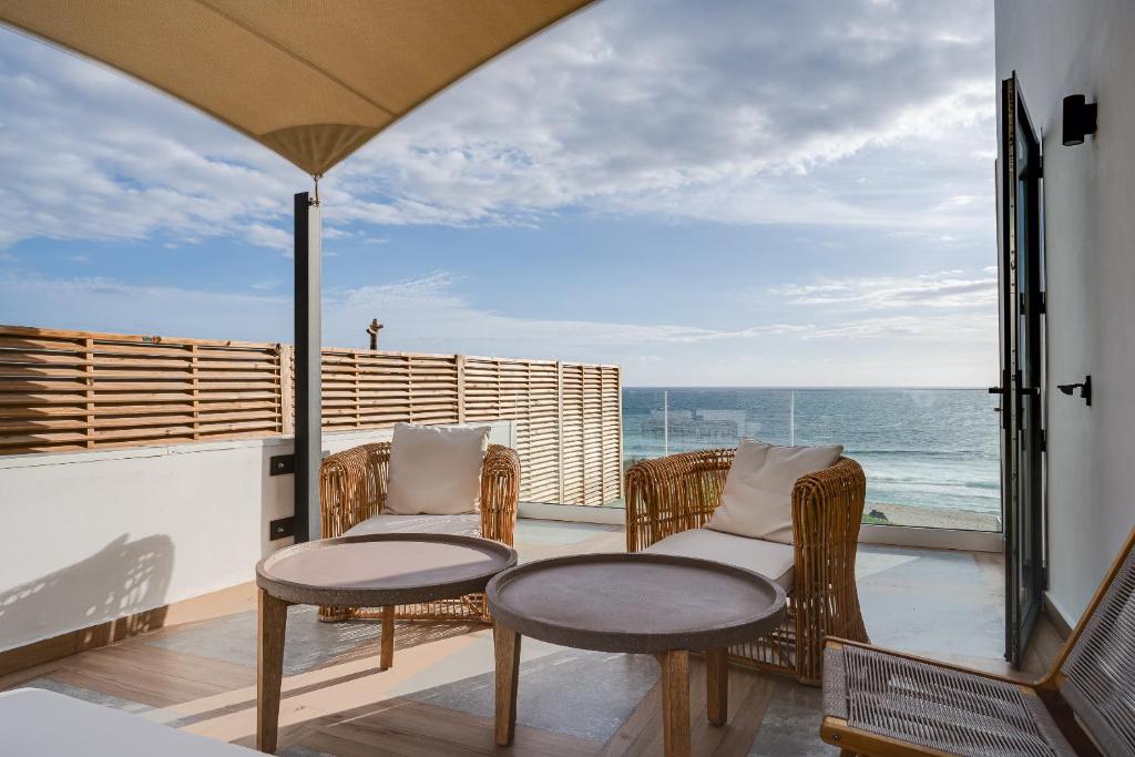 Moma By The Ocean, Trois Bassins