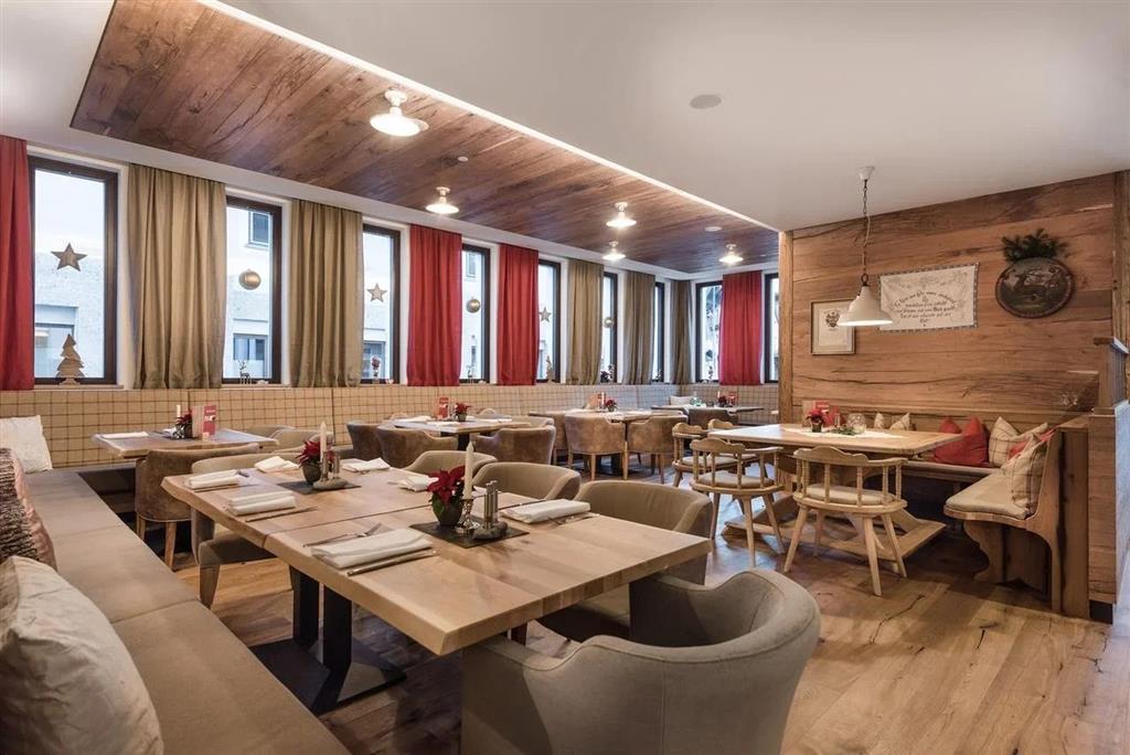 AlpenParks Hotel & Apartment Orgler