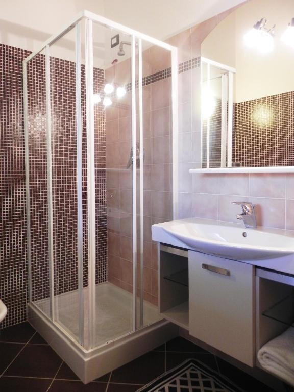 Residence Acero Rosso