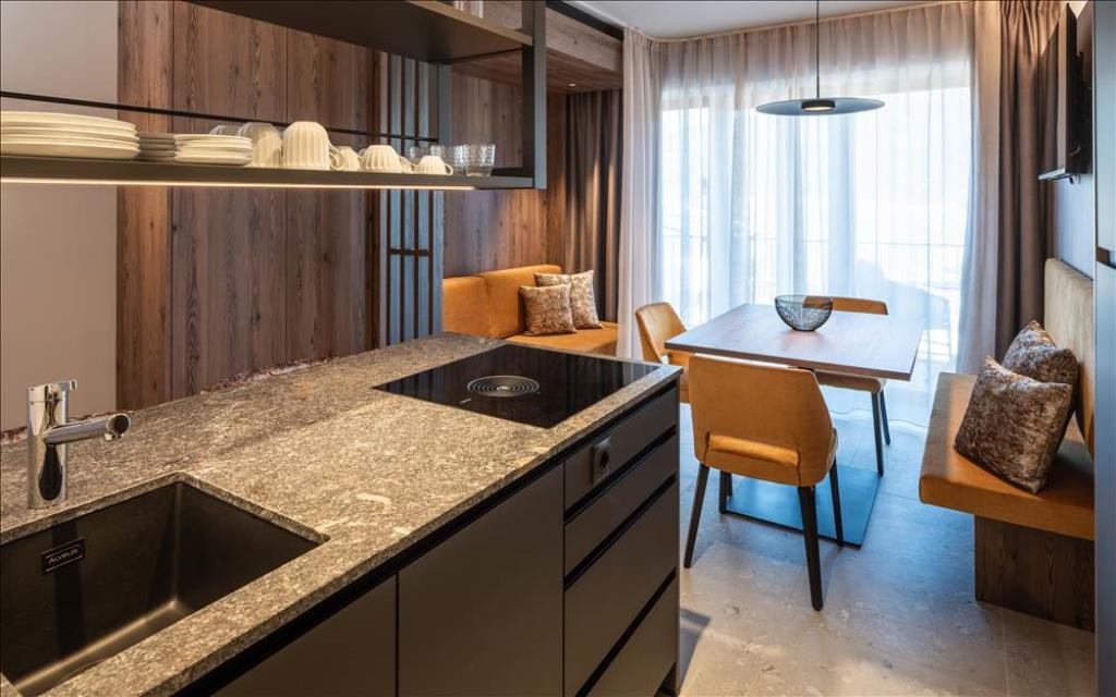 Corones Suites