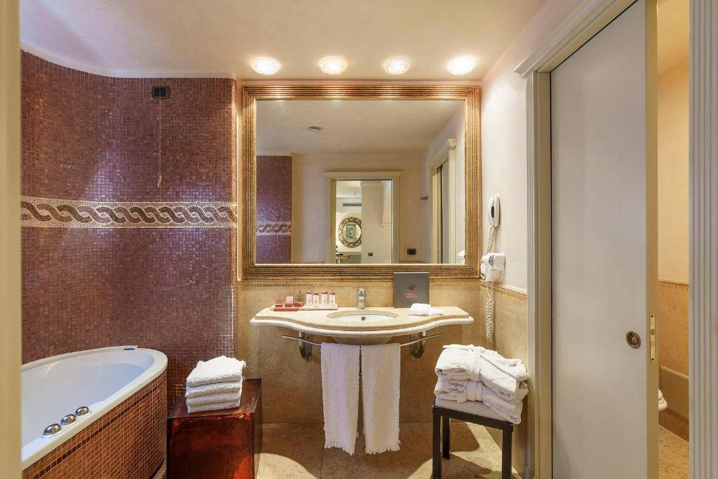 Romano Palace Luxury