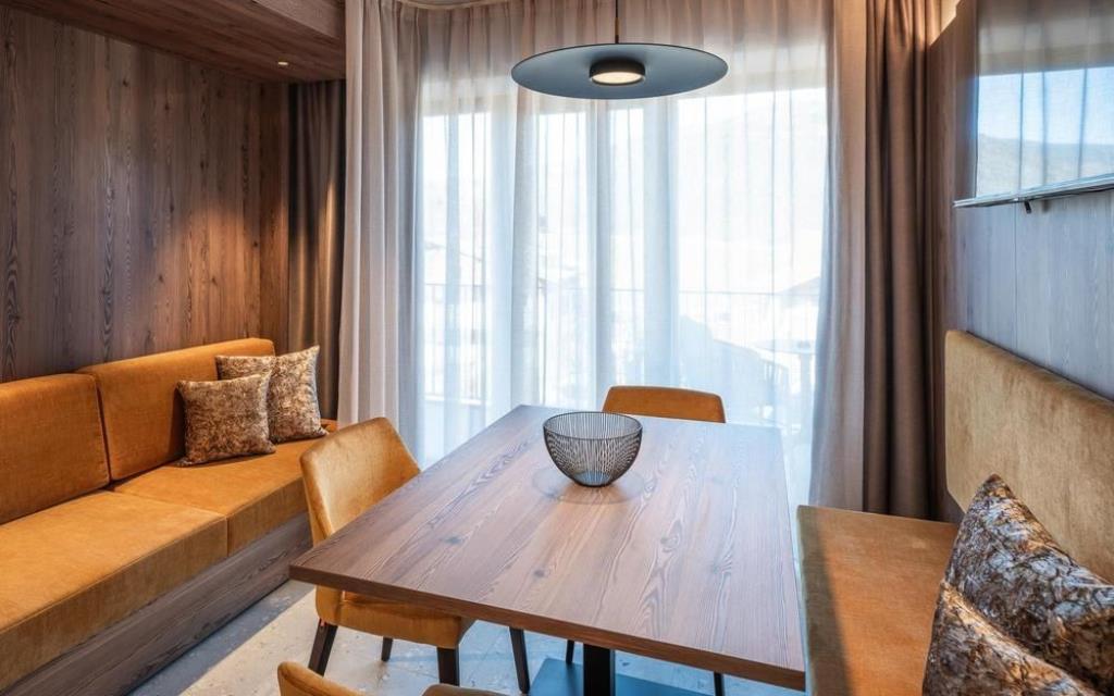 Residence Corones Suites