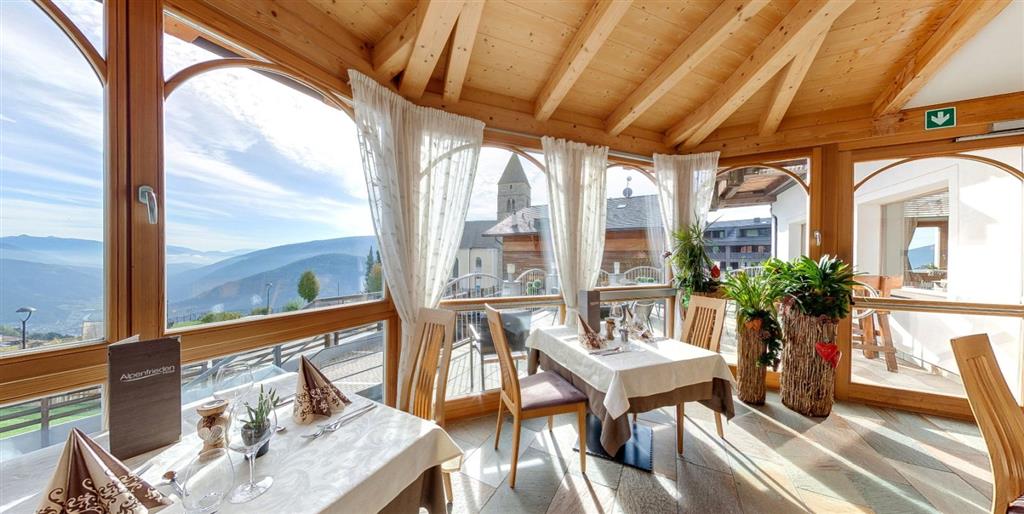 5denní zájezd s dopravou a polopenzí v ceně – hotel Alpenfrieden