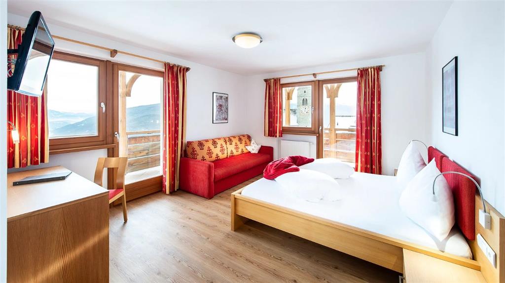6denní zájezd (denní přejezd) s dopravou a polopenzí v ceně – hotel Alpenfrieden