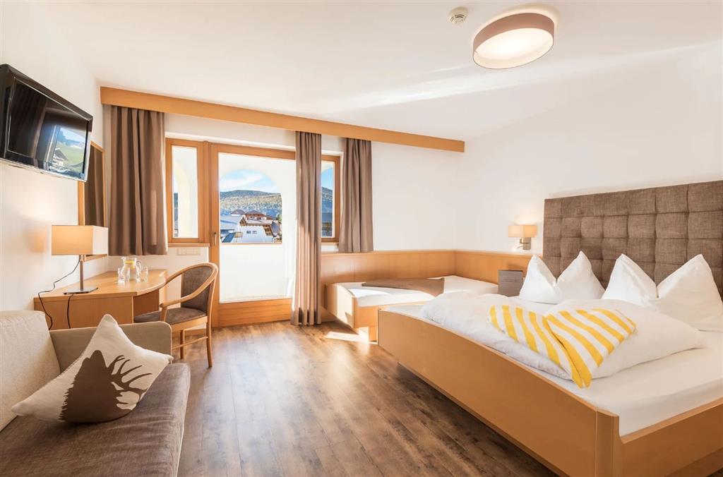 6denní zájezd (denní přejezd) s dopravou a polopenzí v ceně – hotel Alpenfrieden