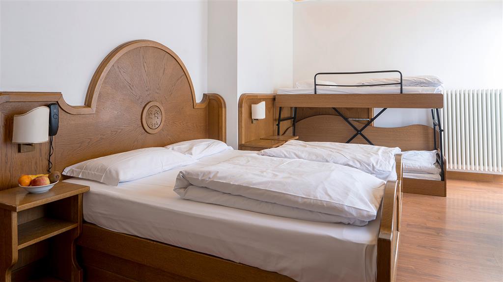 5denní zájezd (denní přejezd) s dopravou, polopenzí a skipasem v ceně – hotel Biancaneve
