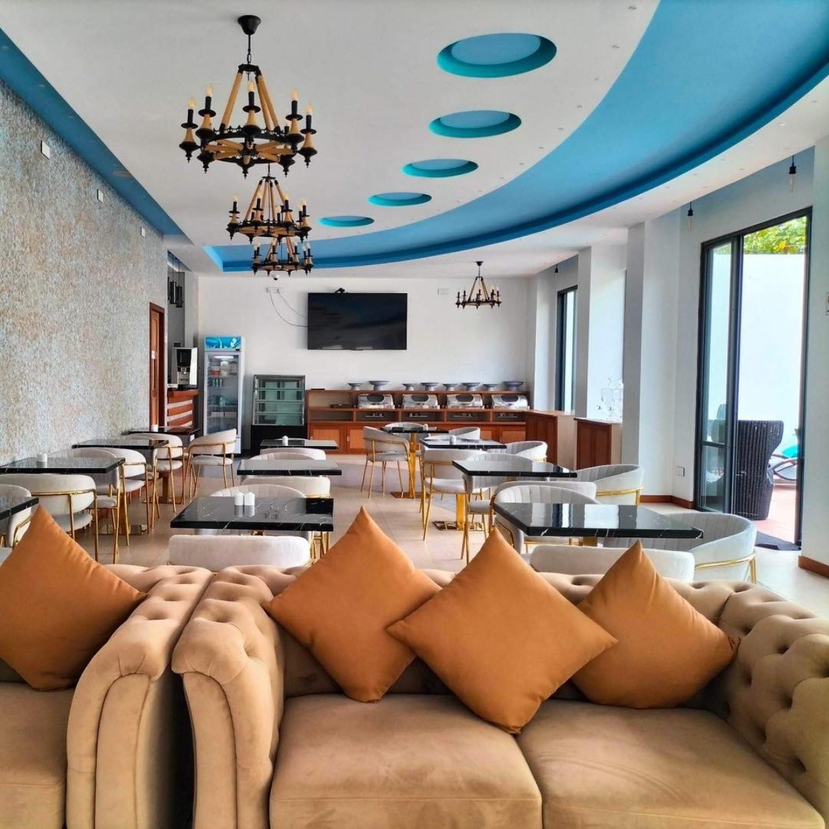Ari Grand Hotel & Spa