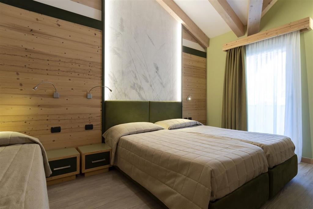 5denní zájezd s dopravou, polopenzí a skipasem v ceně – hotel Majorka