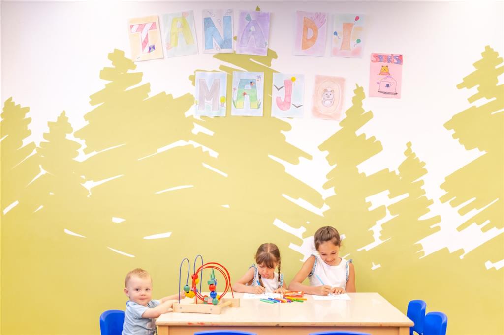 5denní zájezd s dopravou, polopenzí a skipasem v ceně – hotel Majorka