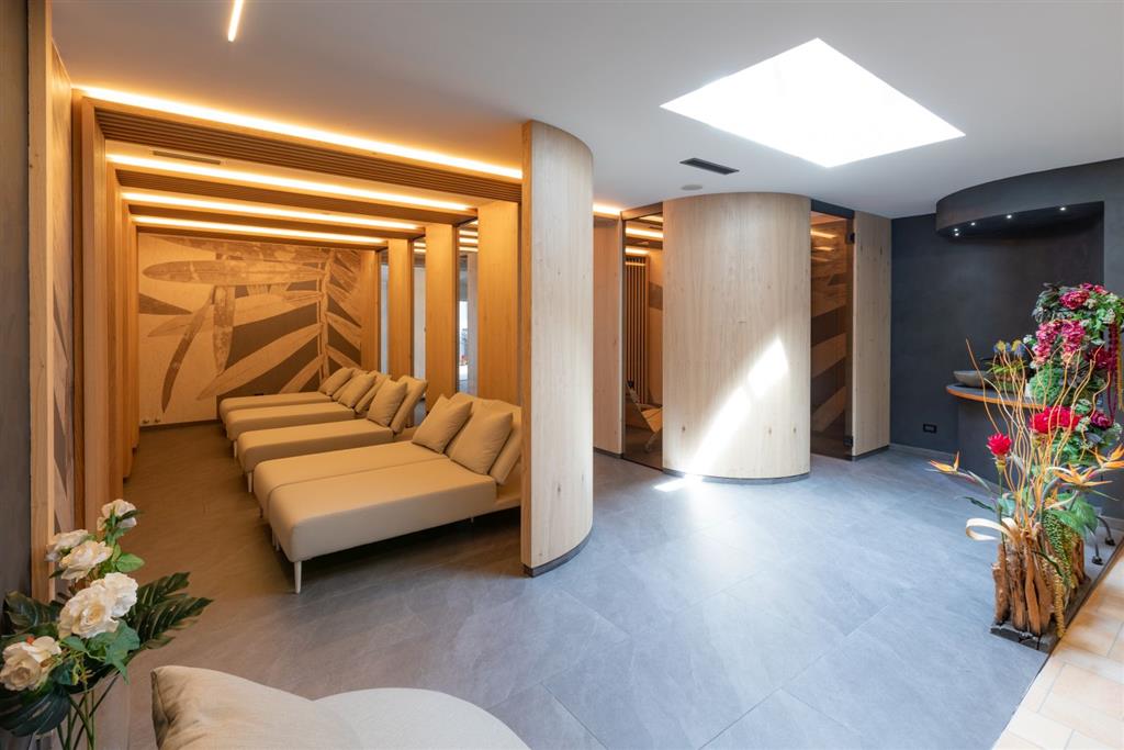 5denní zájezd s dopravou, polopenzí a skipasem v ceně – hotel Majorka
