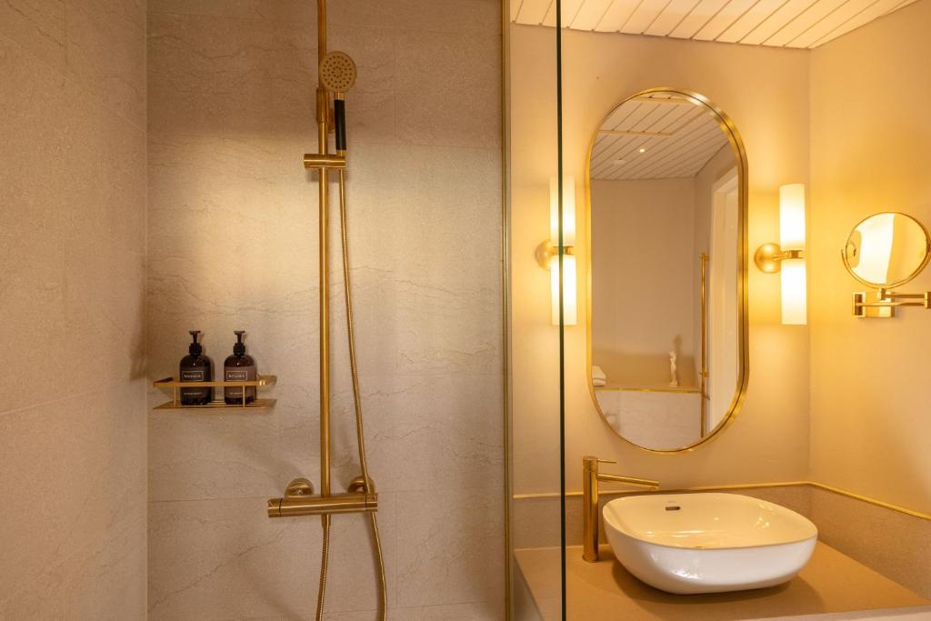 Aino Private Island Hotel