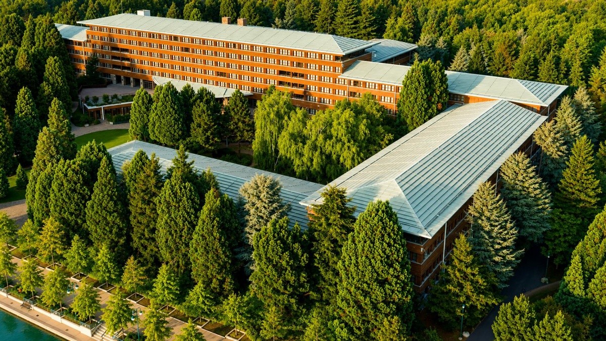 Disney's Sequoia Lodge