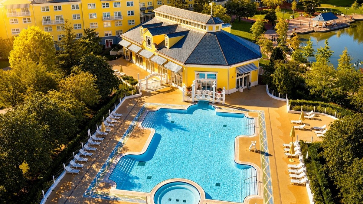 Disney's Newport Bay Club