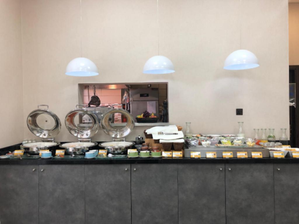 Time Express Hotel Al Khan