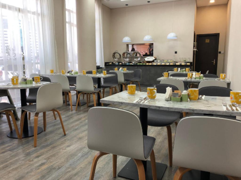 Time Express Hotel Al Khan