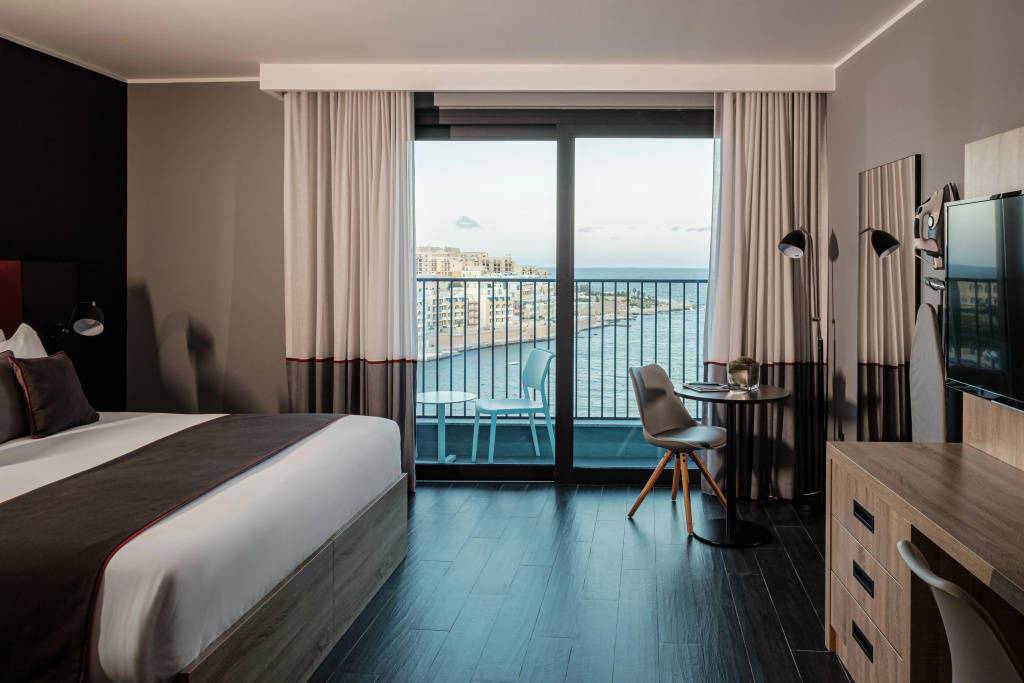 Be. Hotel