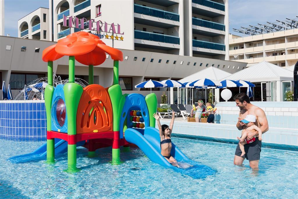Aparthotel Imperial 2027