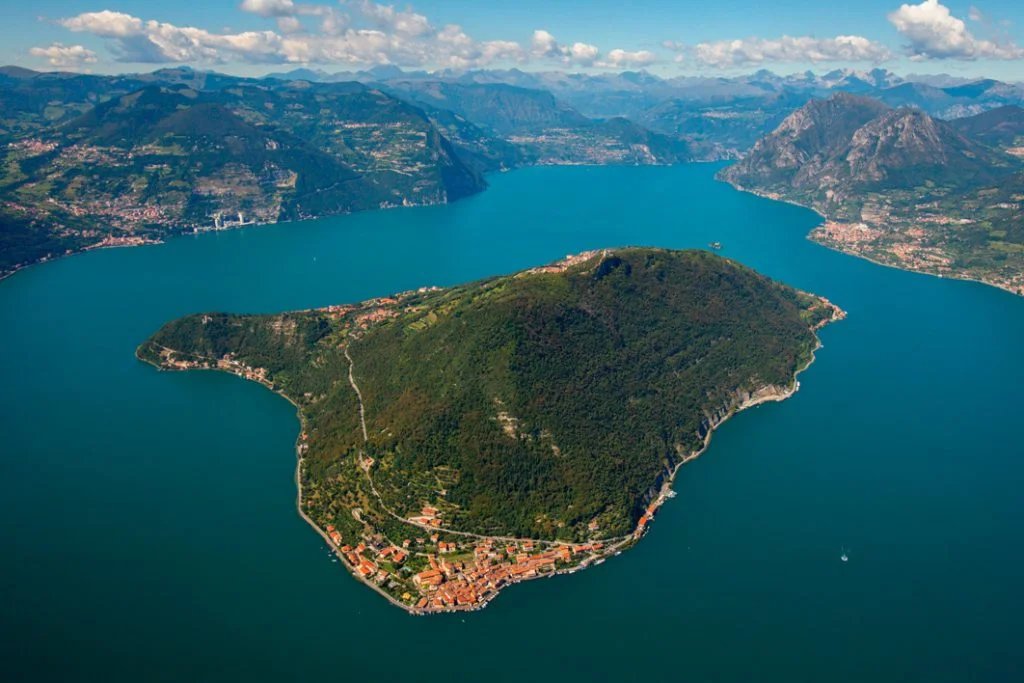 Ambra (Iseo)