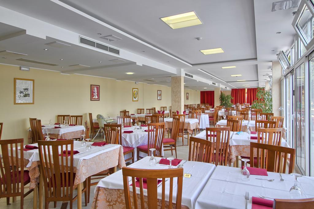 Hotel Mimosa 2027