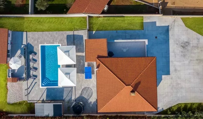 Villa B2