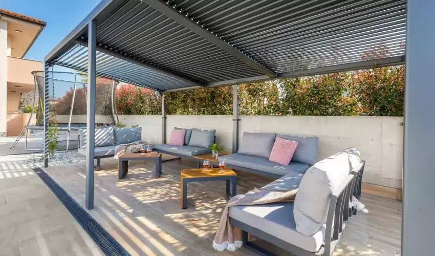 Villa B2