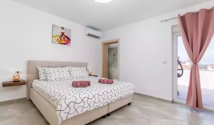 Villa B2