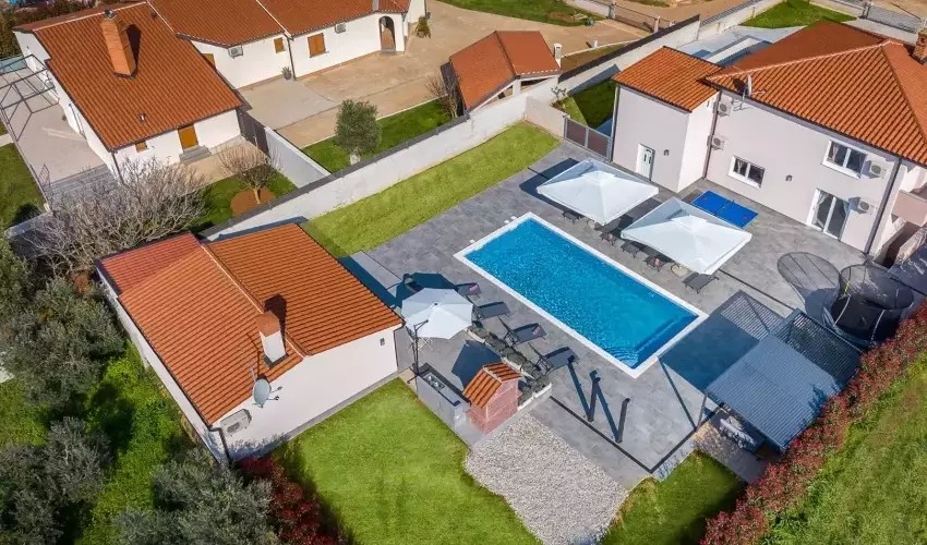 Villa B2