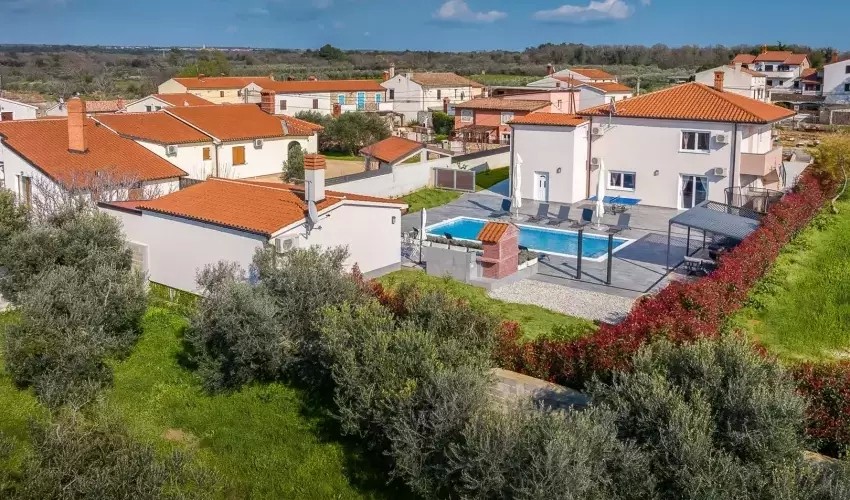 Villa B2