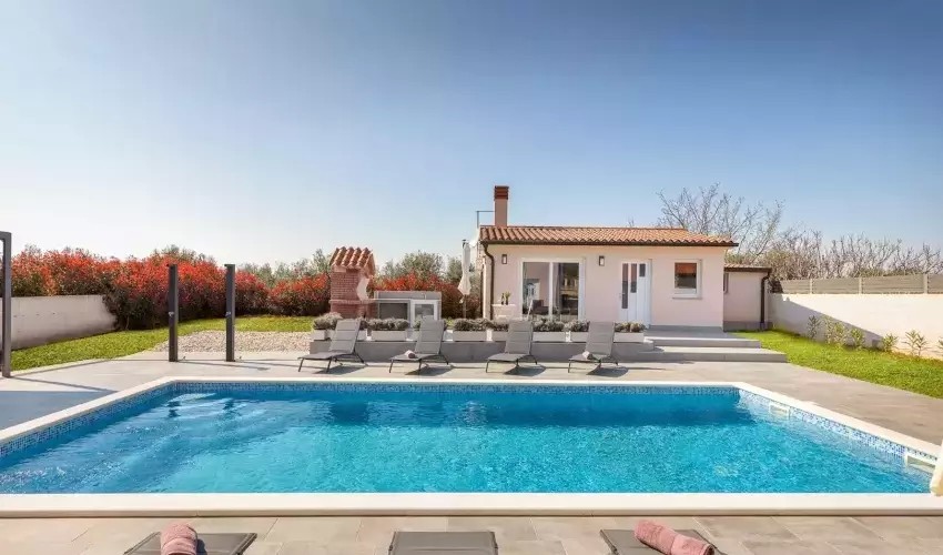 Villa B2