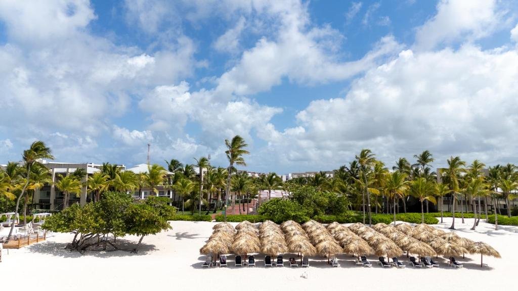 Bakour Punta Cana Suites (Ex. Radisson Blu Resort & Residence)