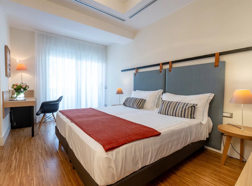 Le Rose Suite